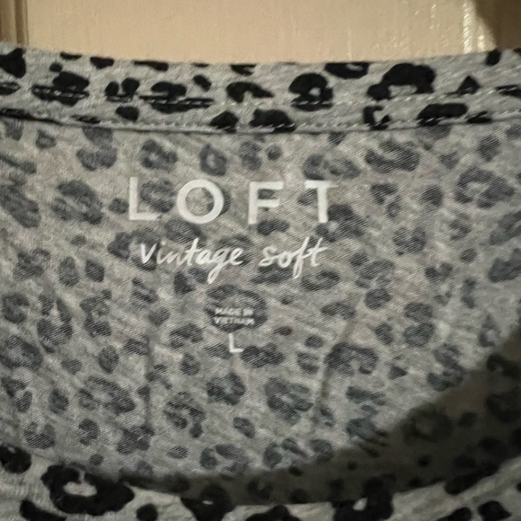 LOFT Vintage Soft Tee, Animal Print, L - Picture 3 of 3
